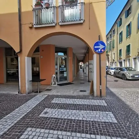 Monolocale Di Charme S. Sofia, Sui Tetti Di Appartamento Padova